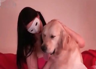 Pervert wearing a mask is banging a pet