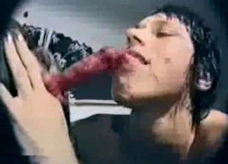This insatiable brunette really wants to swallow cum