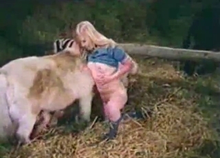 Insane dog sex action looks great