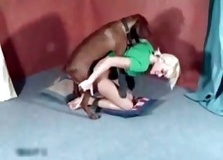 Bleached biotch and nasty doggy