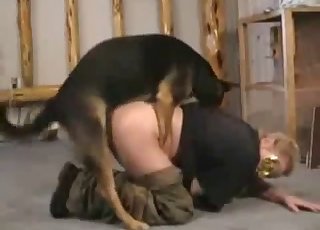 Masked zoophile takes it on all fours